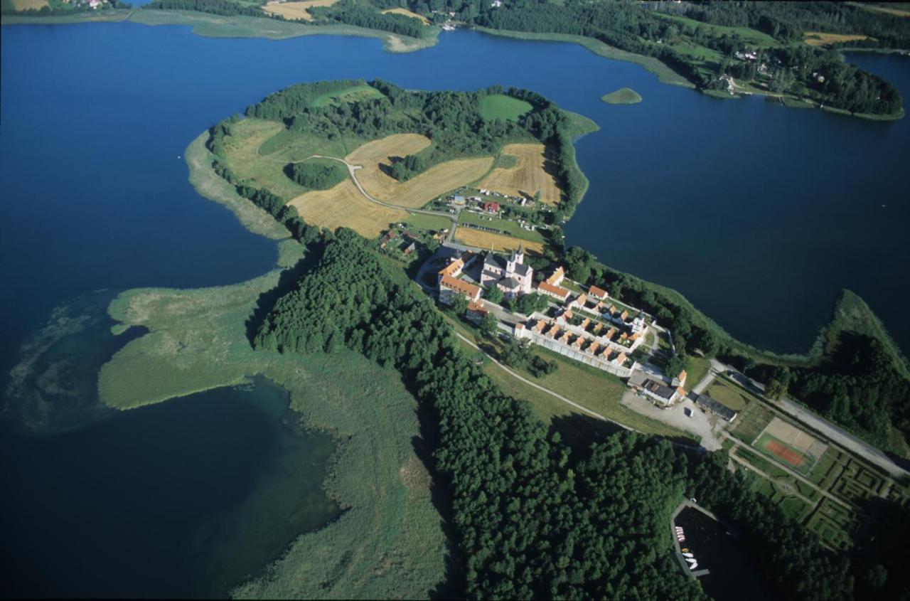 Hotel Pokamedulski Klasztor W Wigrach Wigry Exterior foto